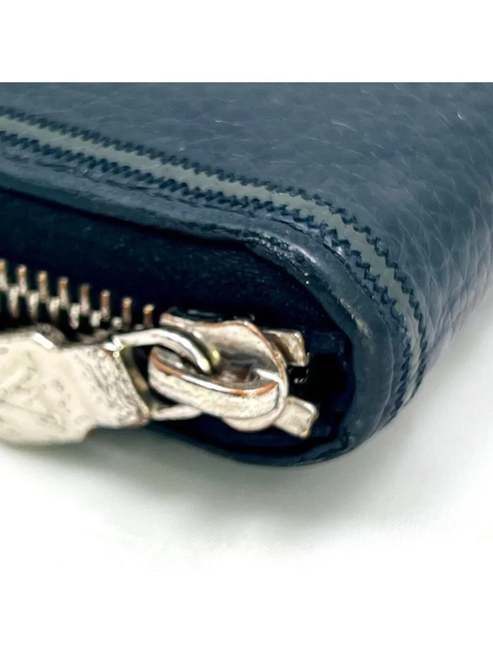 Louis Vuitton Taurillon Leather Vertical Zippy Wallet